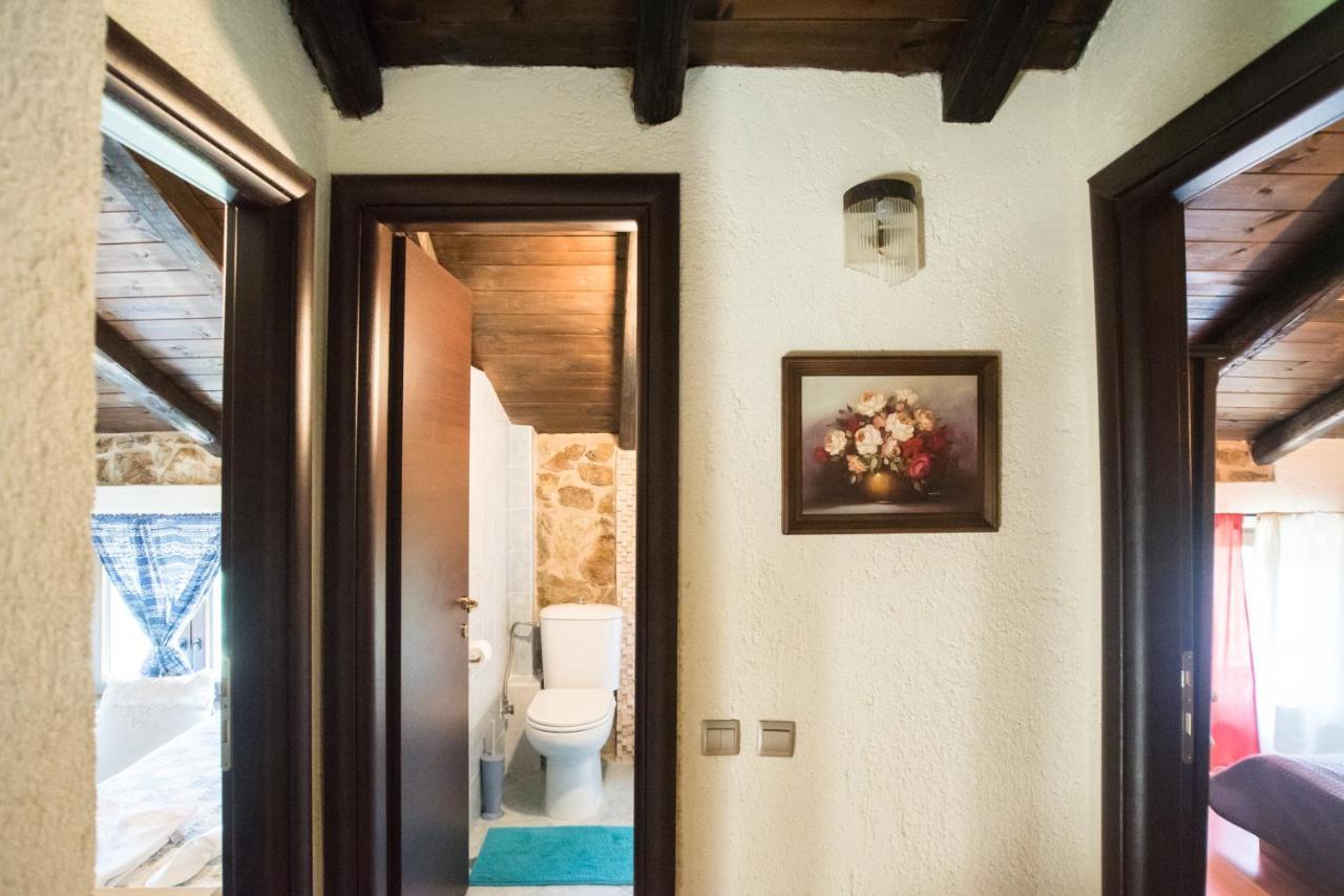 Stone Villas Nea Roda Luaran gambar