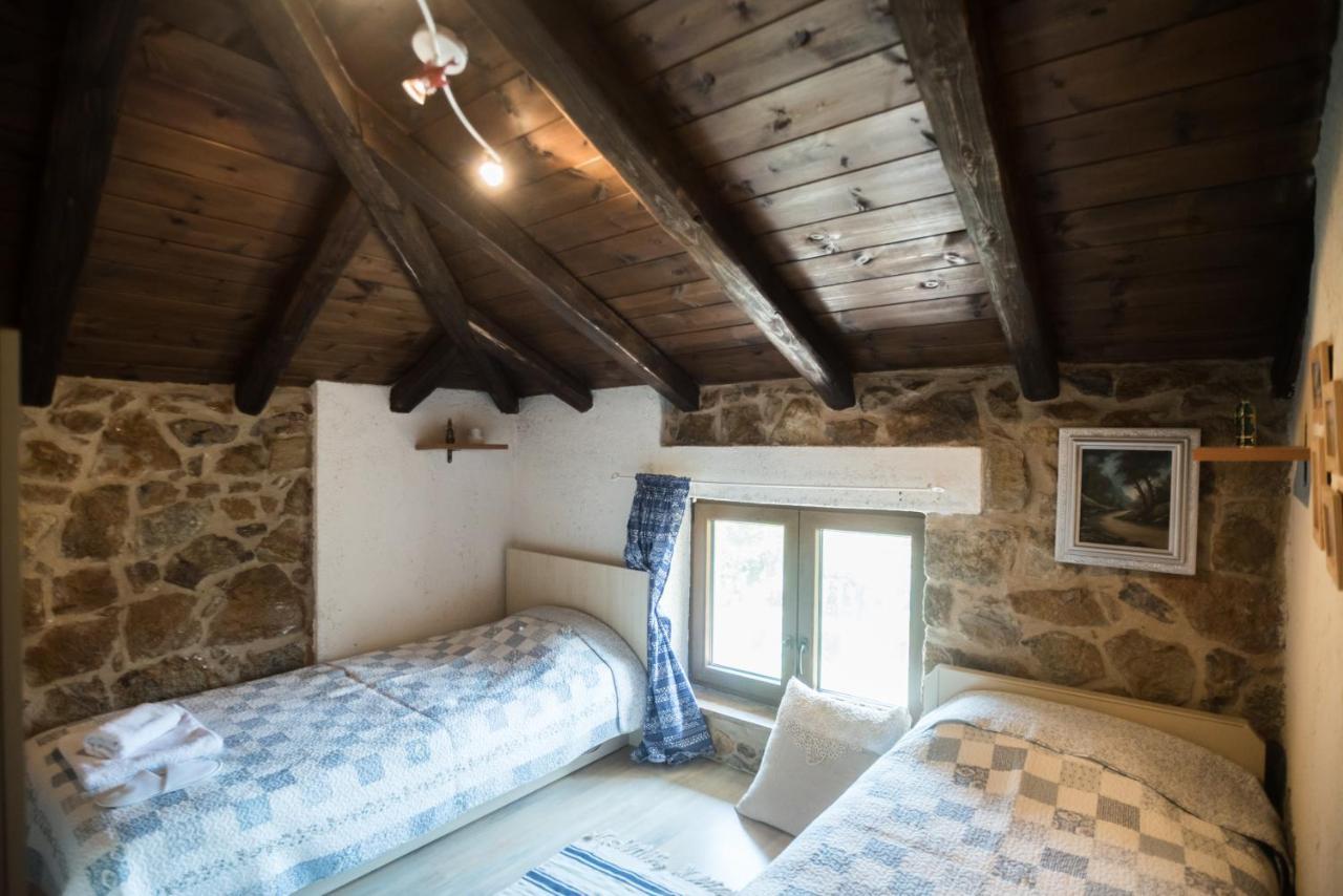 Stone Villas Nea Roda Luaran gambar