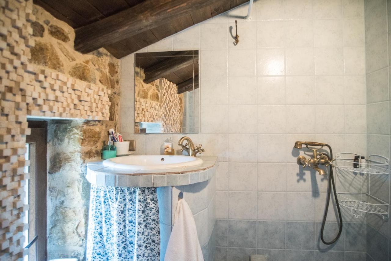 Stone Villas Nea Roda Luaran gambar